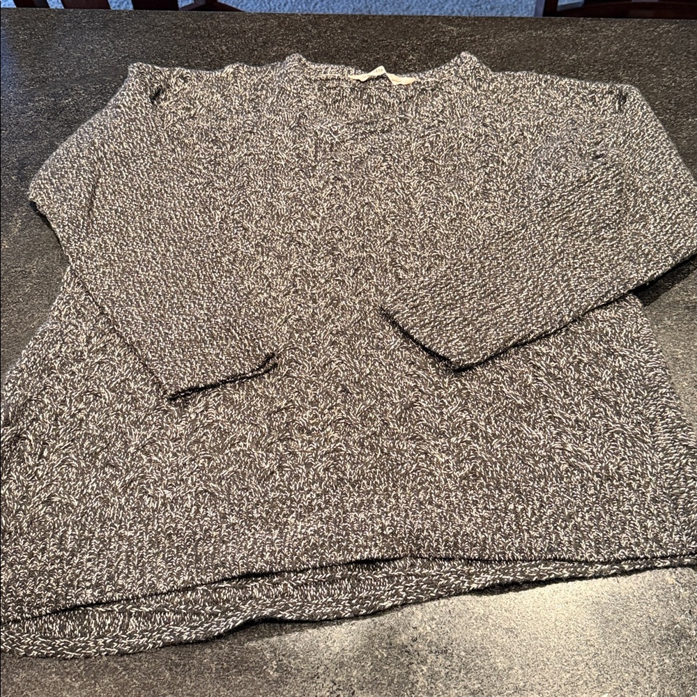 Athleta V neck cashmere/wool blend asymmetrical Sweater, size XL